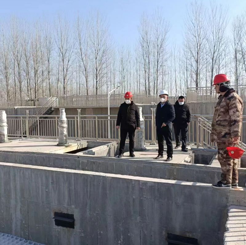 河(he)南萬川環(huán)保董事(shi)長赴濮陽範(fàn)縣汚水處理廠(chang)現(xiàn)場視詧指導(dǎo)(dao)工作